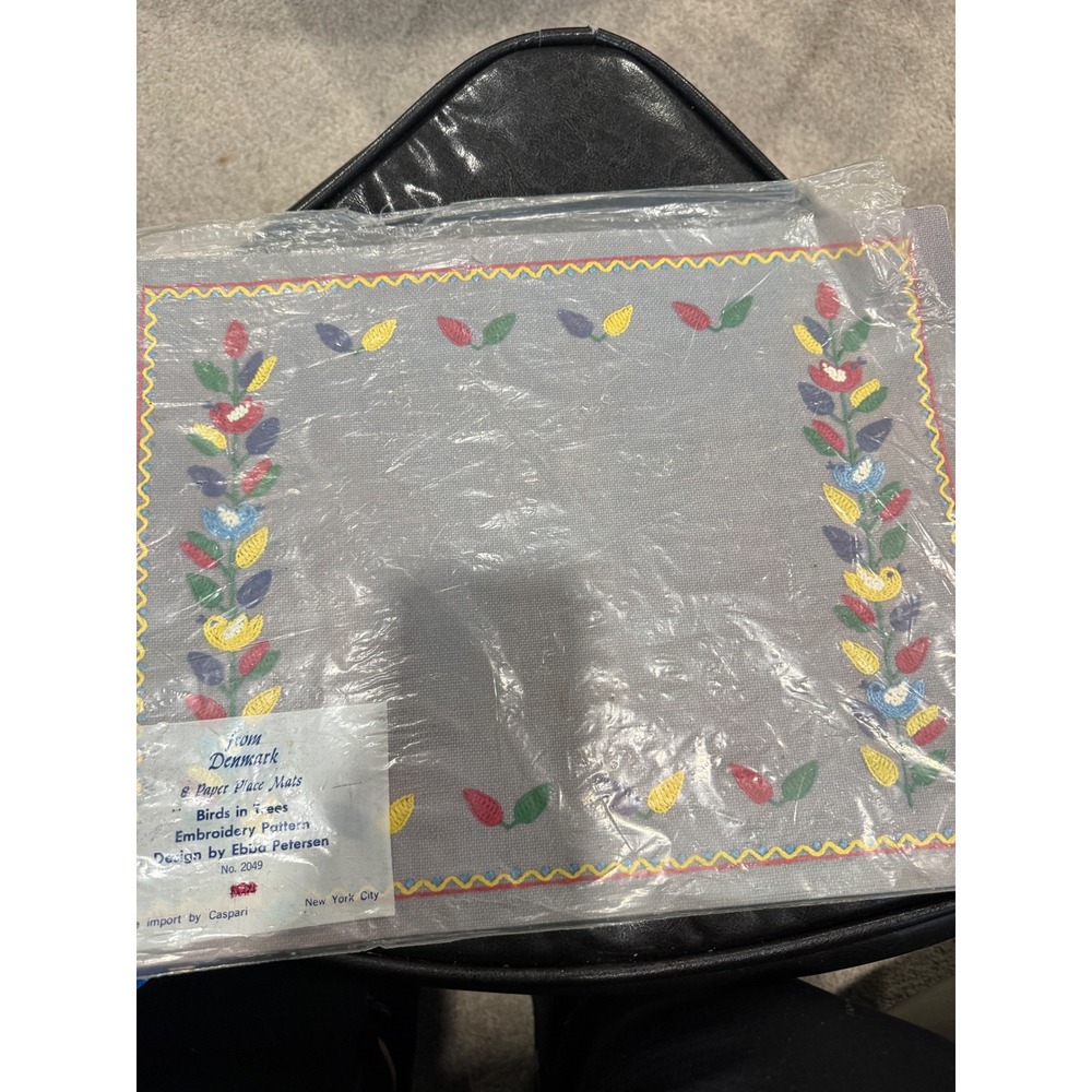 Denmark Paper Place Mats Birds in Trees Embroidery Ebba Petersen 2049 8 Count